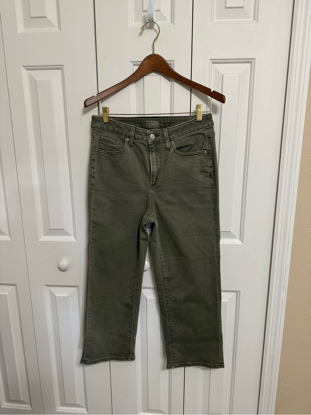 Chico's High Rise Straight Leg Crop Jeans — Olive Green